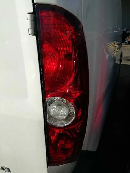 Piloto Trasero Derecho para Fiat Doblo Ii Cargo (263)