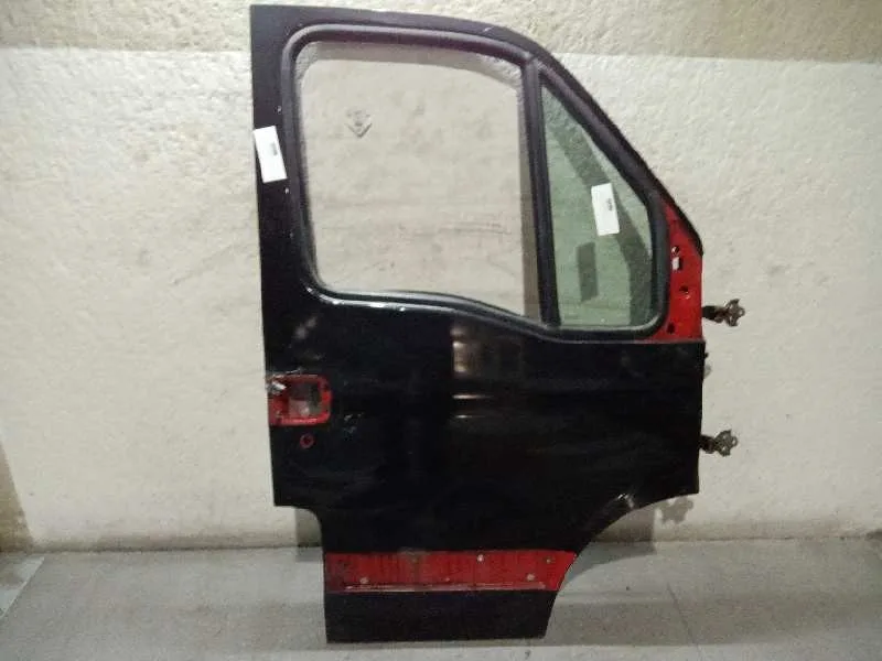 Puerta Delantera Derecha para Nissan Interstar Mod. 04 (X70)