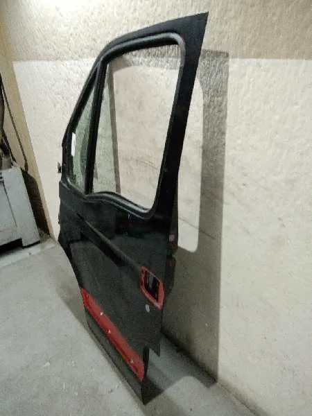 Puerta Delantera Izquierda para Nissan Interstar Mod. 04 (X70)