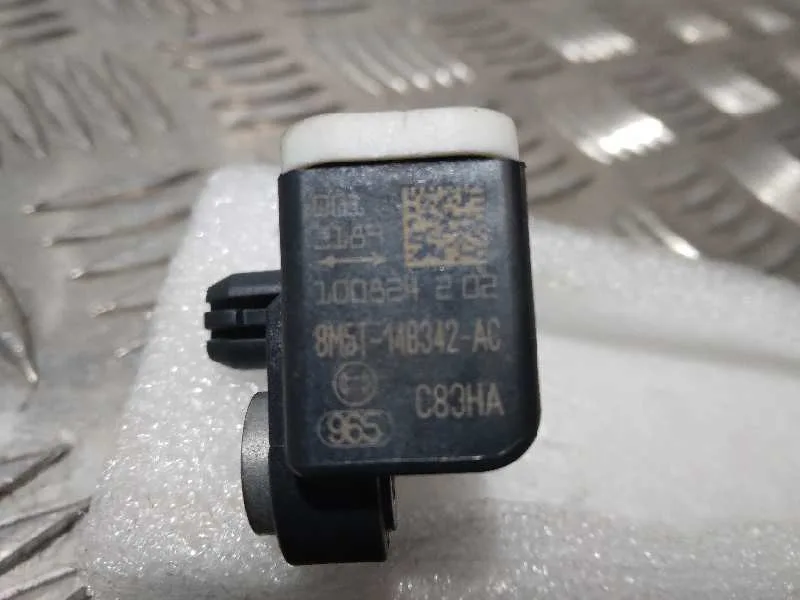 Sensor para Ford Focus Lim. (Cb4)