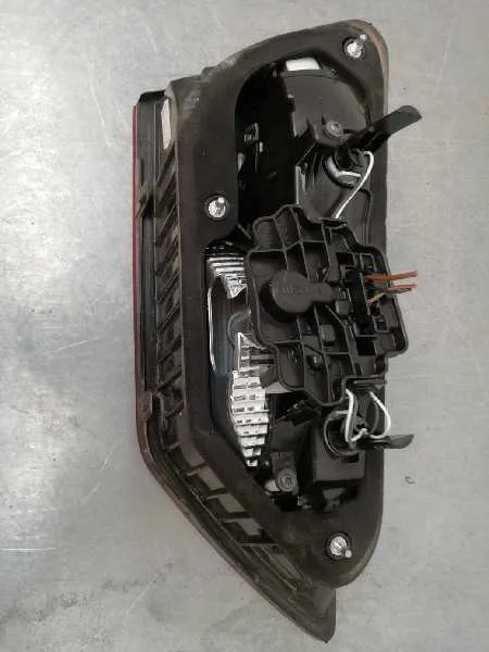 Piloto Trasero Derecho Interior para Seat Leon St (5F8)