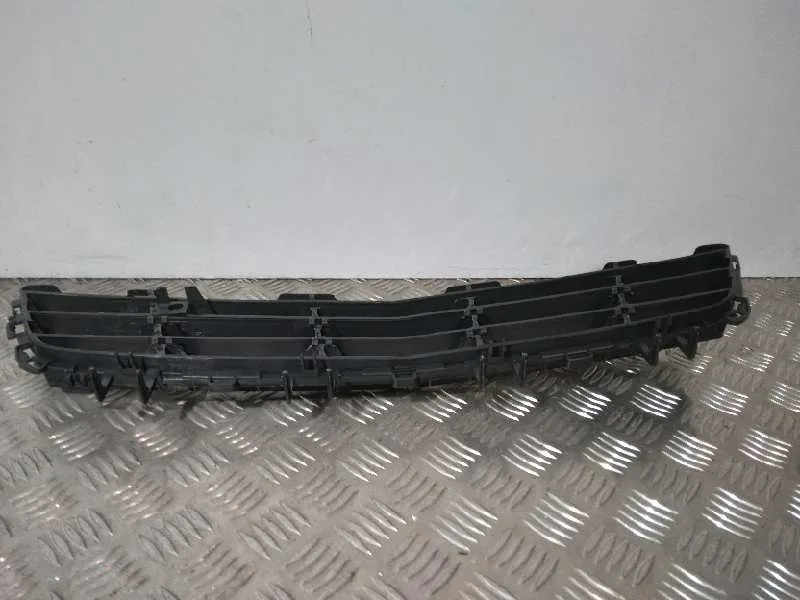 Rejilla Paragolpes Central para Opel Astra H Berlina