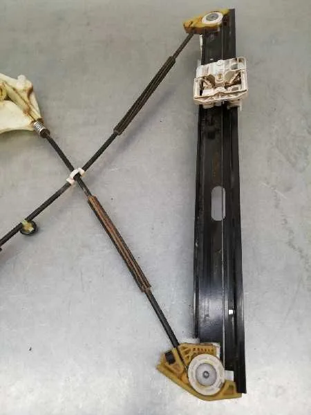 Elevalunas Delantero Derecho para Seat Leon St (5F8)