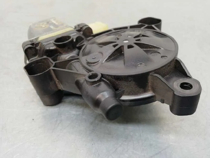 Motor Elevalunas Delantero Derecho para Seat Leon St (5F8)