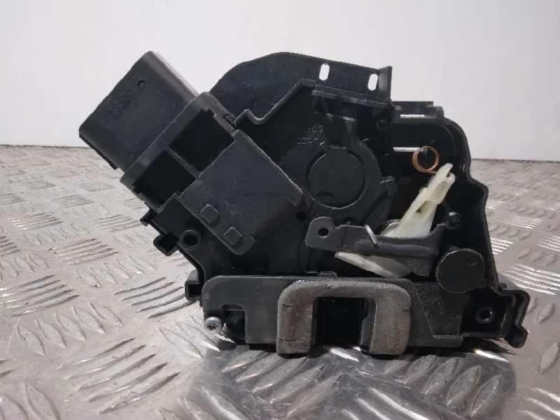 Cerradura Puerta Delantera Derecha para Ford Mondeo Ber. (Ca2)