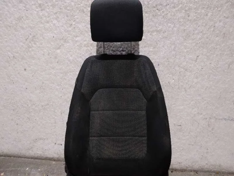 Asiento Delantero Derecho para Volkswagen Passat Lim. (362)