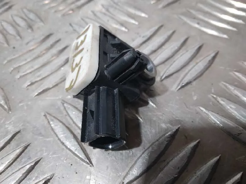 Sensor para Ford Focus Lim. (Cb4)