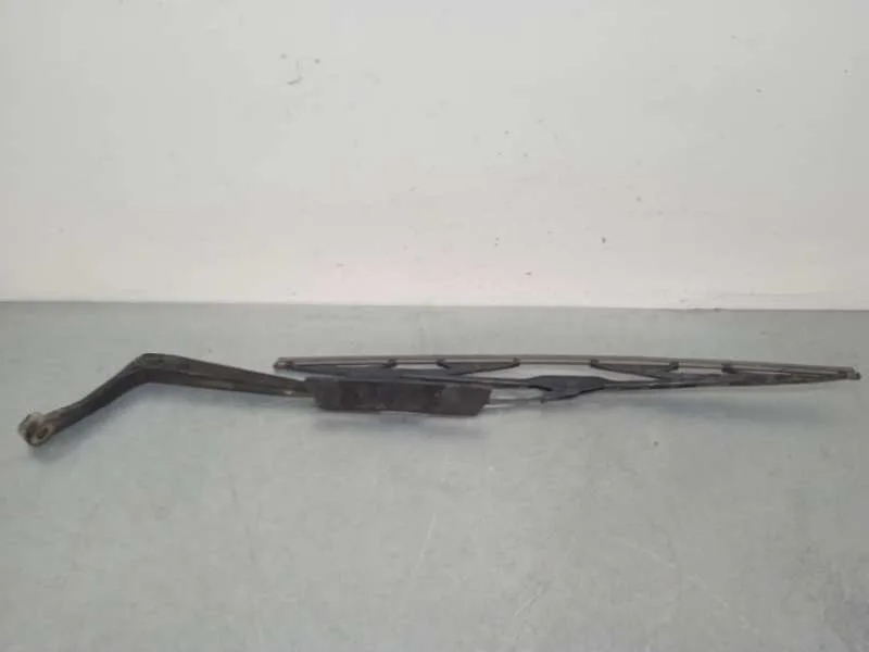 Brazo Limpia Delantero Izquierdo para Mazda 2 Berlina (Dy)