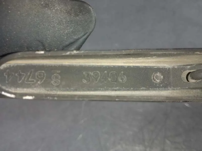 Brazo Limpia Delantero Izquierdo para Mazda 2 Berlina (Dy)