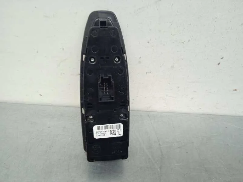 Mando Elevalunas Delantero Izquierdo para Bmw Serie 1 Lim. (F20)