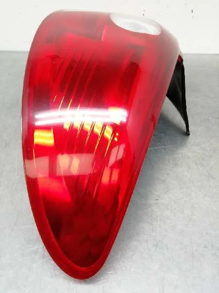 Piloto Trasero Derecho para Peugeot 206+
