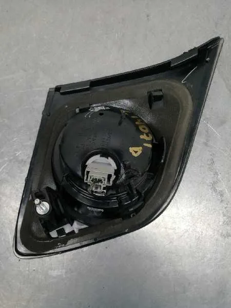 Piloto Trasero Derecho Interior para Mazda 3 Berlina (Bk)