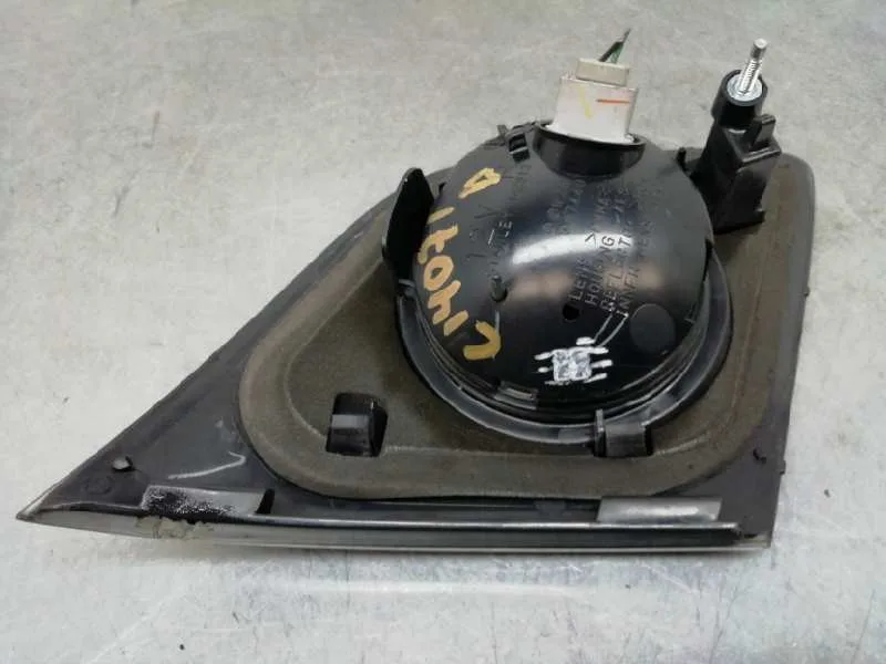 Piloto Trasero Derecho Interior para Mazda 3 Berlina (Bk)