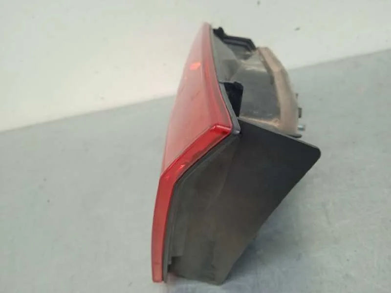 Piloto Trasero Derecho Interior para Renault Laguna Ii (Bg0)