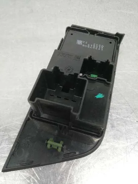 Mando Elevalunas Delantero Derecho para Saab 9-5 Lim. (03. 2010->)
