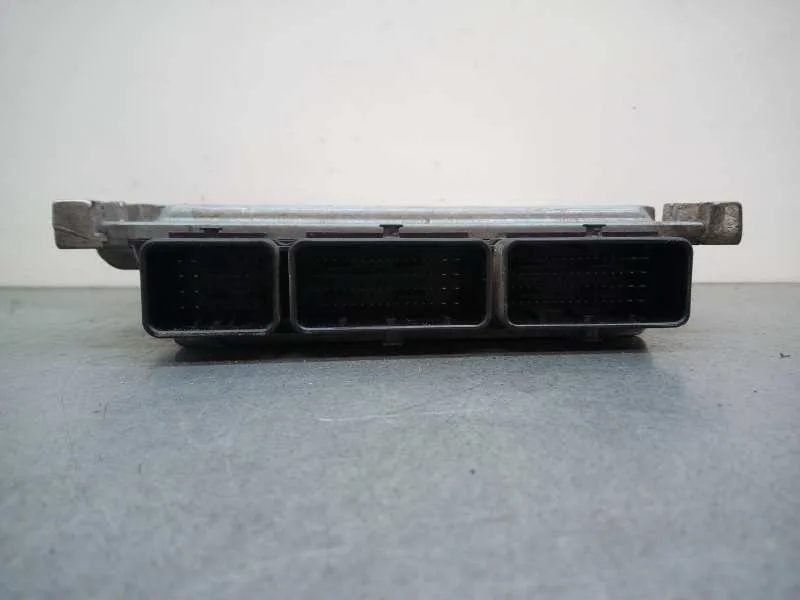 Centralita Motor Uce para Renault Megane Iii Berlina 5 P
