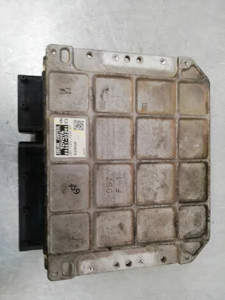 Centralita Motor Uce para Toyota Auris