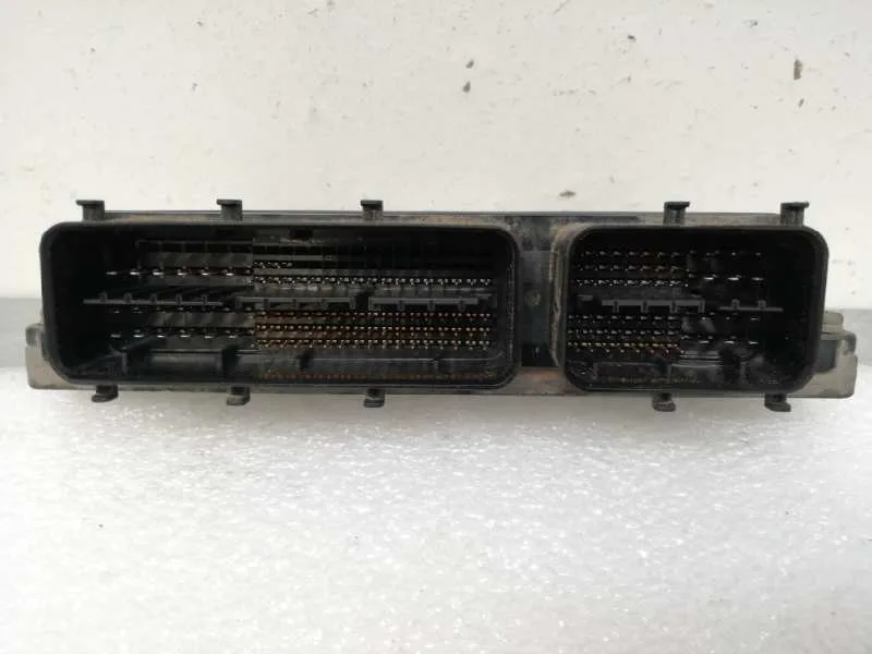 Centralita Motor Uce para Toyota Auris