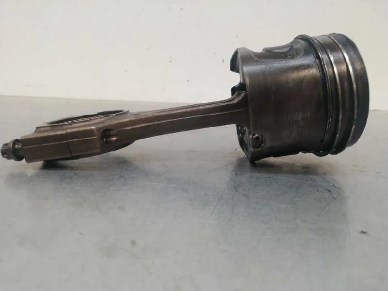 Piston para Bmw Serie 1 Berlina (E81/E87)