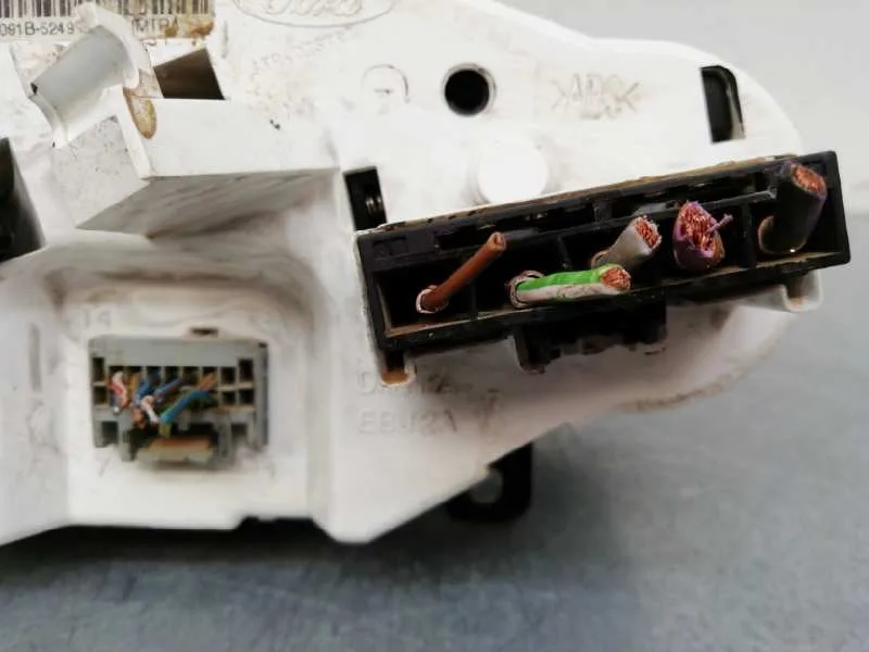 Mando Calefaccion / Aire Acondicionado para Ford Fiesta (Ccn)
