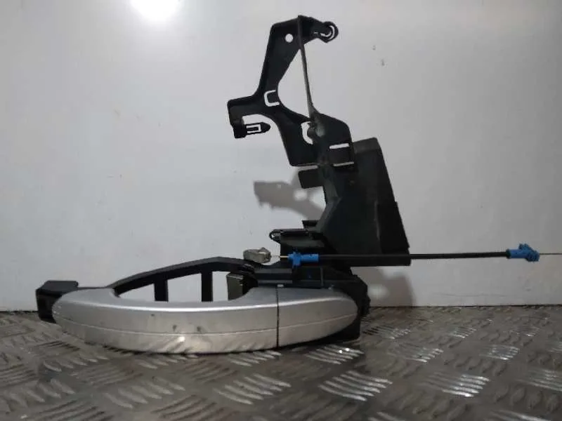 Maneta Exterior Delantera Derecha para Ford Mondeo Ber. (Ca2)