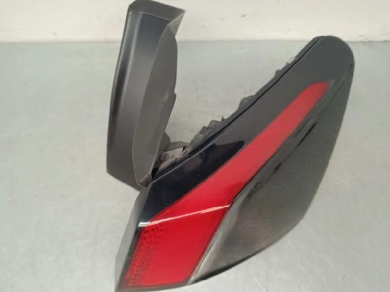 Piloto Trasero Derecho para Peugeot 3008
