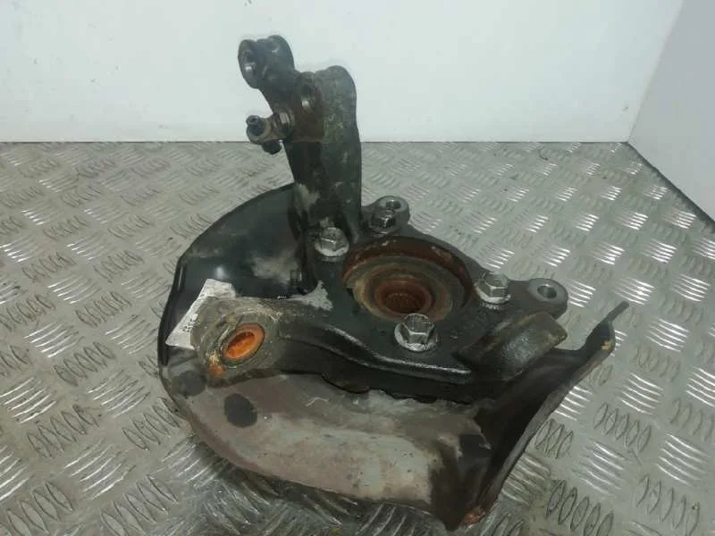 Mangueta Delantera Izquierda para Toyota Auris