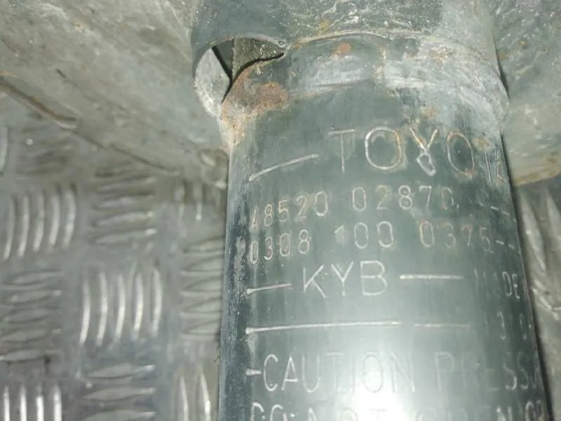 Amortiguador Delantero Izquierdo para Toyota Auris