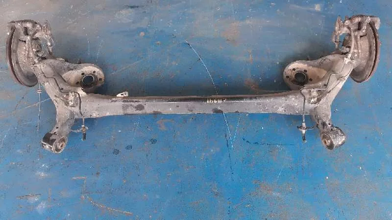 Puente Trasero para Toyota Auris