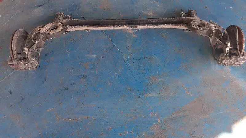 Puente Trasero para Toyota Auris