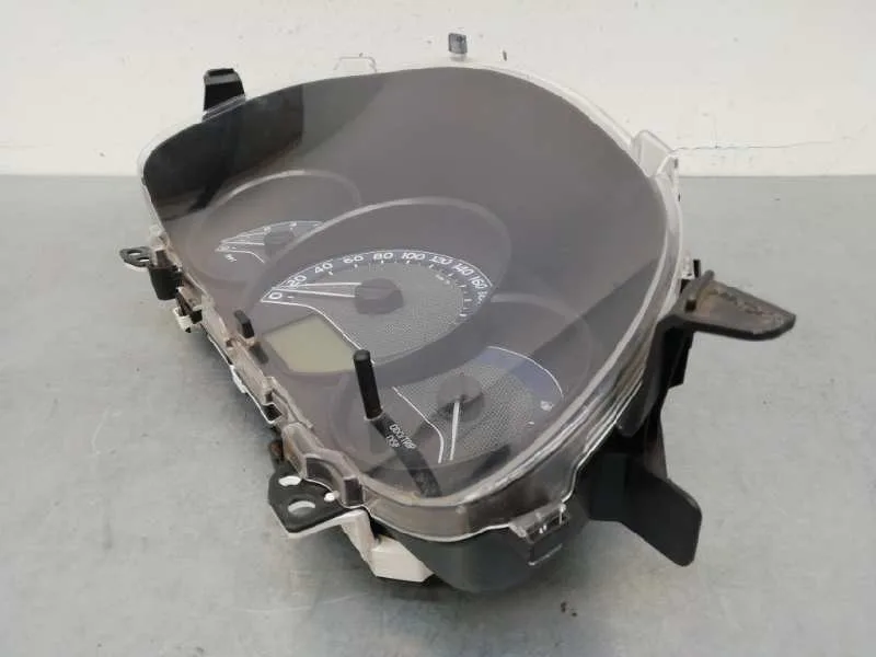 Cuadro Instrumentos para Toyota Auris