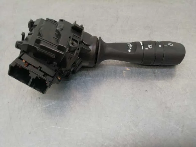 Mando Limpia para Toyota Auris