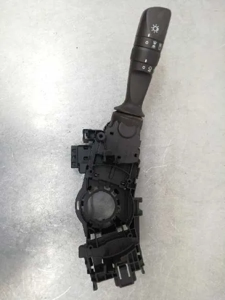 Mando Luces para Toyota Auris