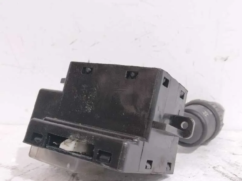Mando Luces para Mazda 3 Berlina (Bk)
