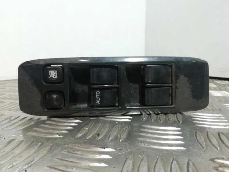 Mando Elevalunas Delantero Izquierdo para Nissan Primera Berlina (P12)