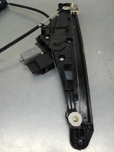 Elevalunas Delantero Derecho para Peugeot 3008