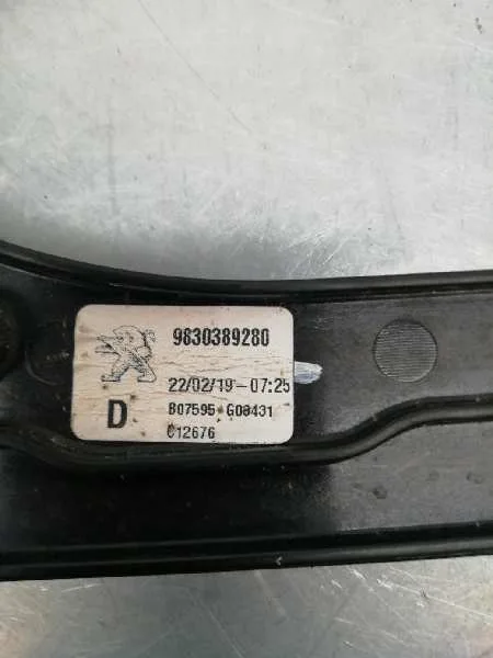Elevalunas Delantero Derecho para Peugeot 3008