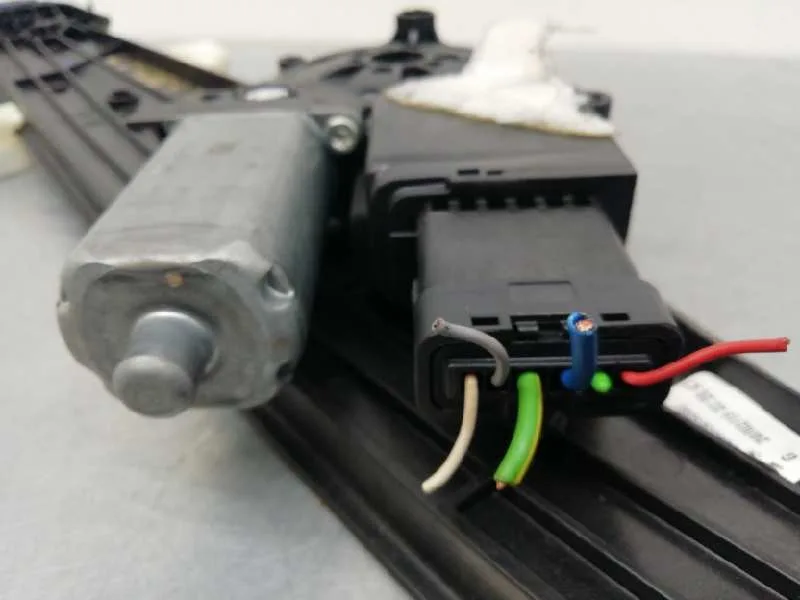 Elevalunas Trasero Izquierdo para Peugeot 3008