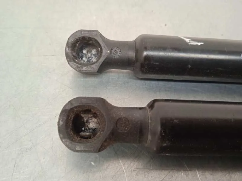 Amortiguadores Maletero / Porton para Dacia Sandero