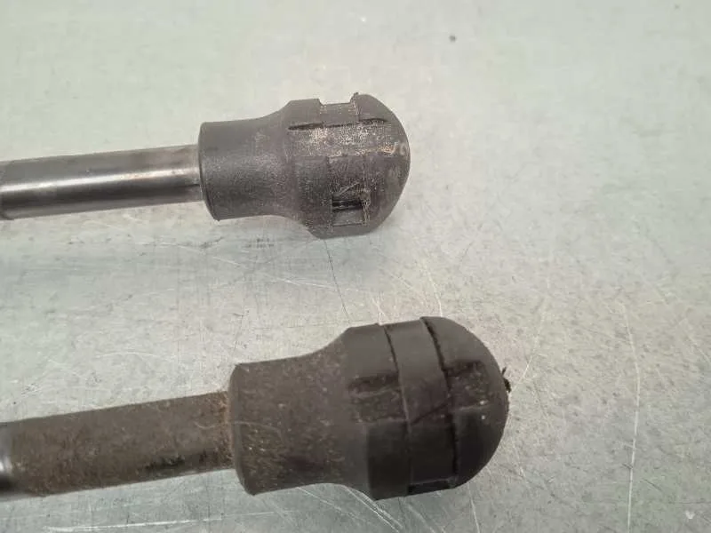 Amortiguadores Maletero / Porton para Dacia Sandero