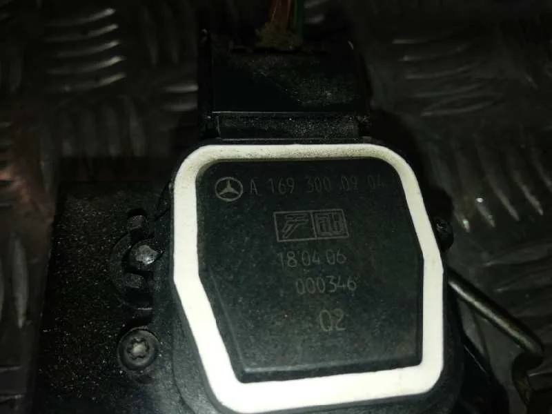 Potenciometro Pedal para Mercedes-Benz Clase A (W169)