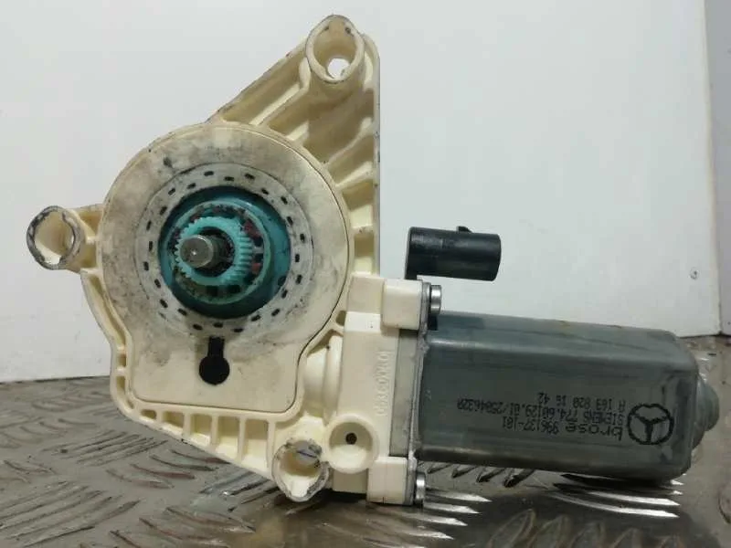 Motor Elevalunas Delantero Derecho para Mercedes-Benz Clase A (W169)
