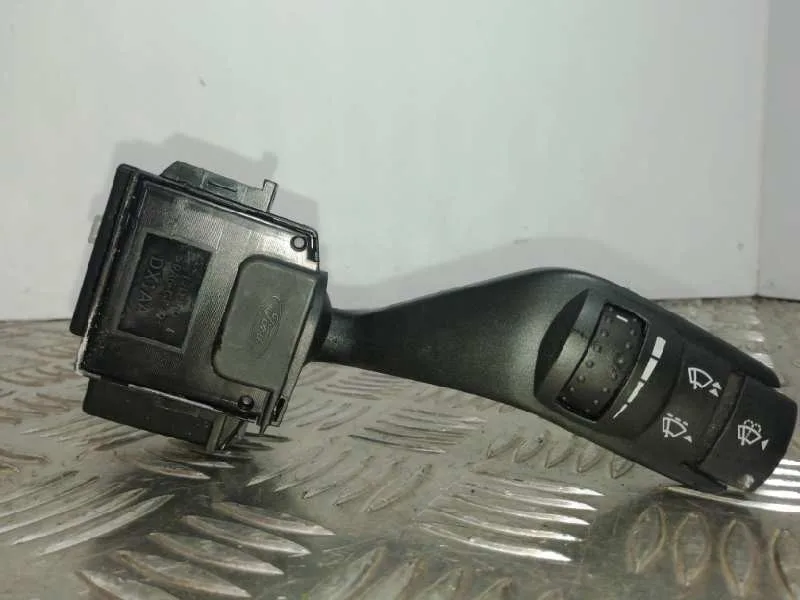 Mando Limpia para Ford Focus Berlina (Cap)