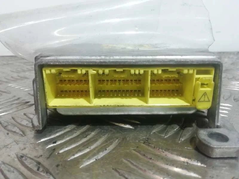 Centralita Airbag para Toyota Corolla Verso (R1)