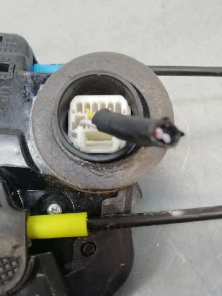 Cerradura Puerta Trasera Derecha para Toyota Auris