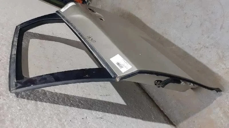 Puerta Trasera Izquierda para Volvo V40