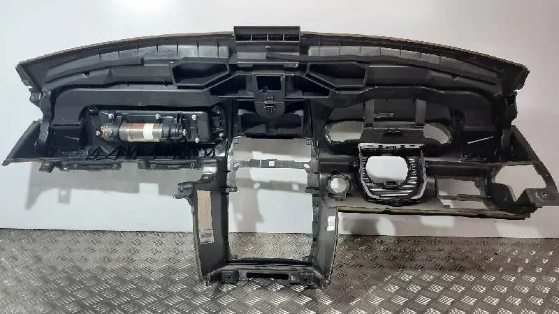 Salpicadero para Mercedes-Benz Clase A (W169)