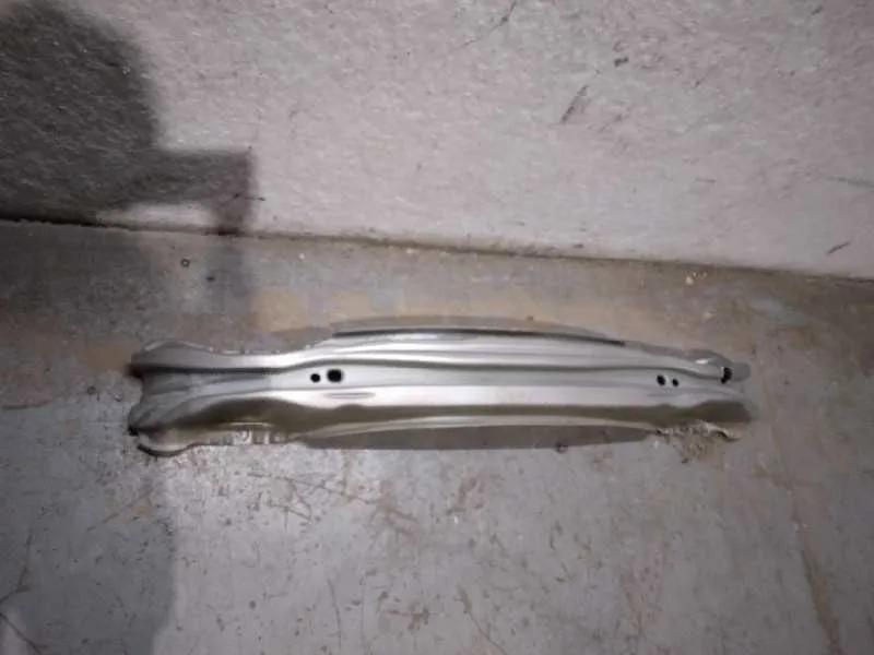 Refuerzo Paragolpes Trasero para Volvo V40