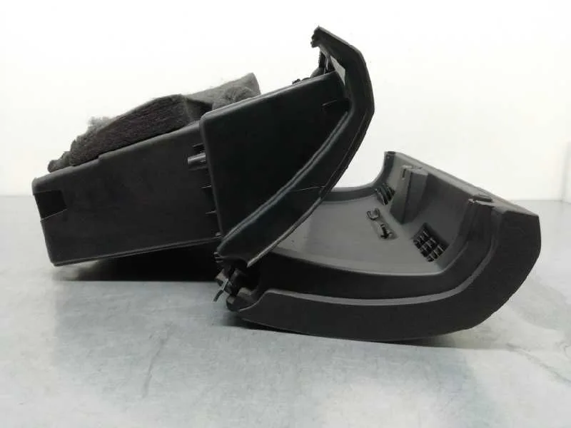 Guantera para Mercedes-Benz Clase A (W169)