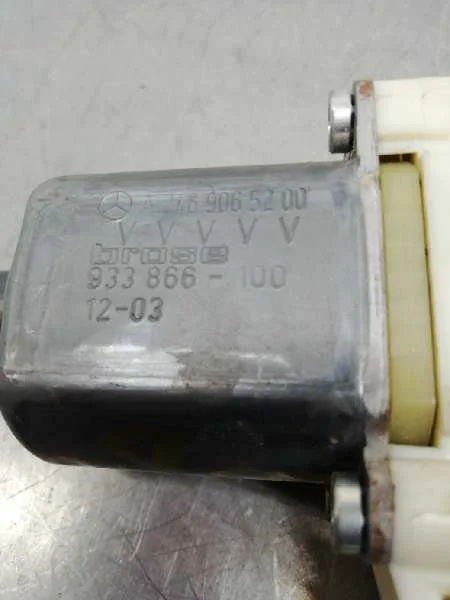 Motor Elevalunas Delantero Derecho para Mercedes-Benz Clase B (W246)